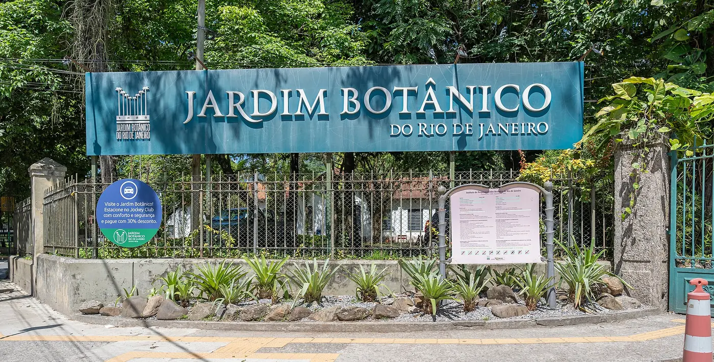 “Jardim Botânico do Rio de Janeiro mostrando arquitectura histórica del jardín”